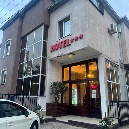 Hotel Skib Tbilisi Exterior photo